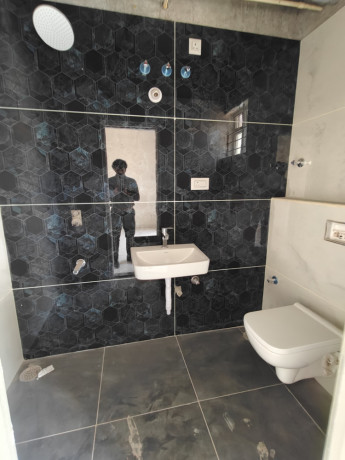exclusive-flats-under-construction-early-deals-available-big-4